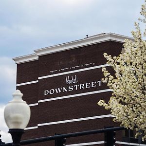 Hotel Downstreet